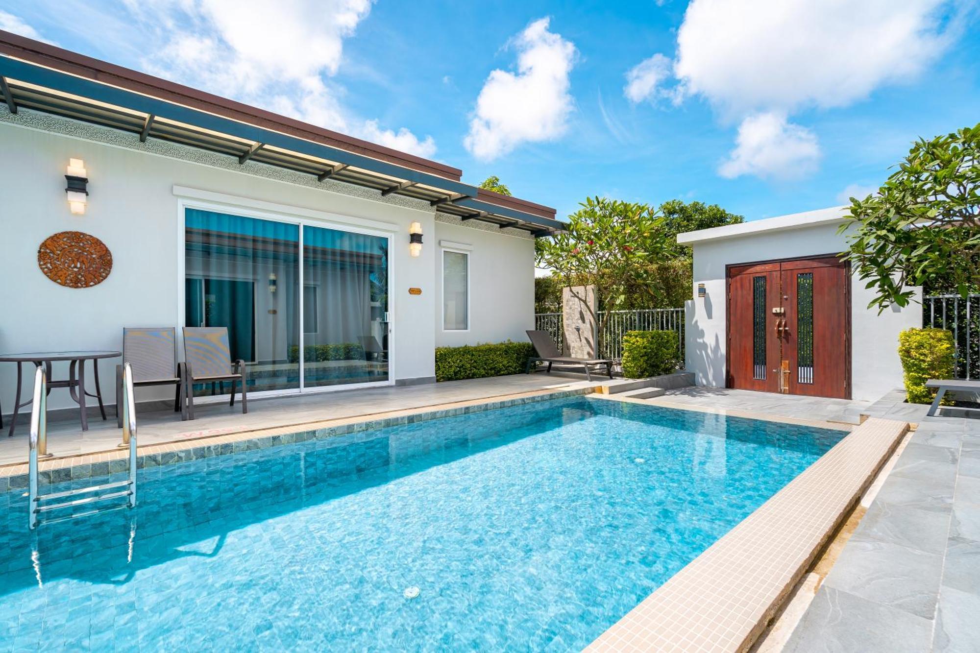 Phuket La Siesta Pool Villas & Pool Access Rooms Nai Harn Exterior foto